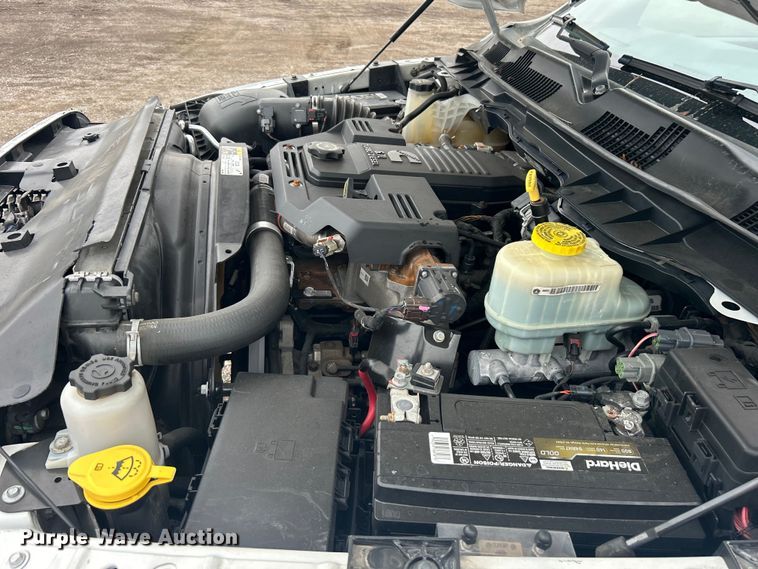 image for item EG1292 2015 Dodge Ram 5500 HD bucket truck