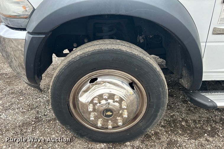 image for item EG1292 2015 Dodge Ram 5500 HD bucket truck