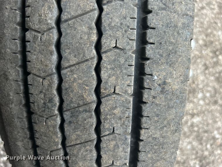 image for item EG1292 2015 Dodge Ram 5500 HD bucket truck