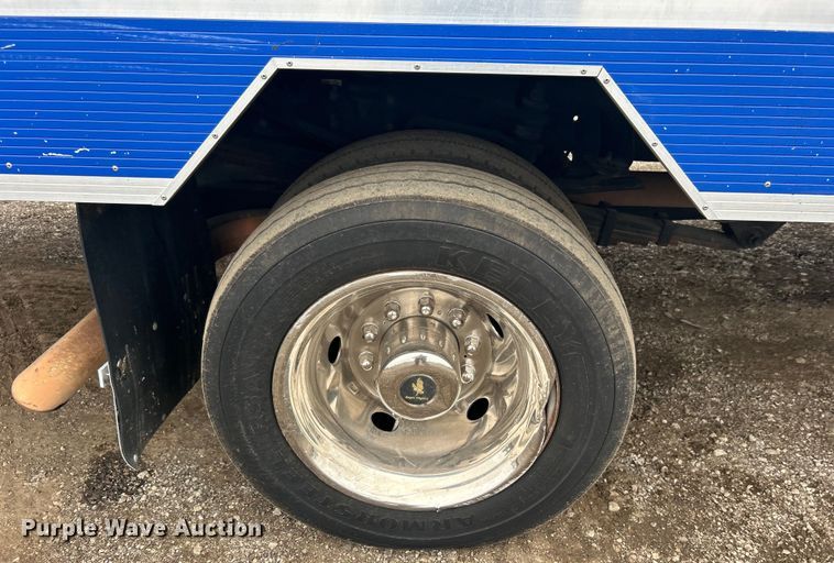 image for item EG1292 2015 Dodge Ram 5500 HD bucket truck