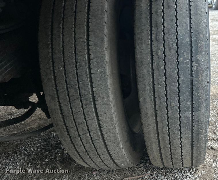 image for item EG1292 2015 Dodge Ram 5500 HD bucket truck