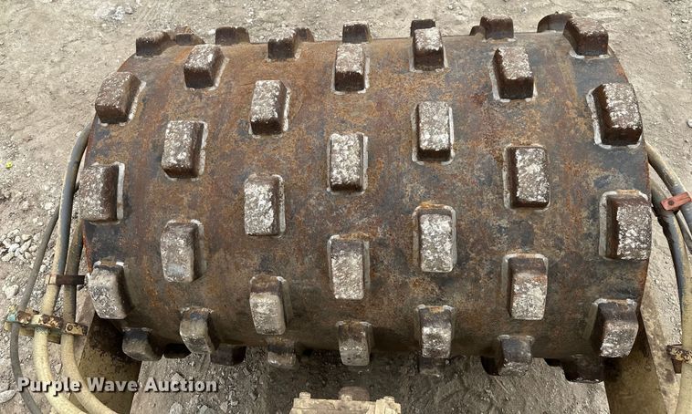 image for item EH3846 1992 Ingersoll Rand SD70F single drum vibratory roller