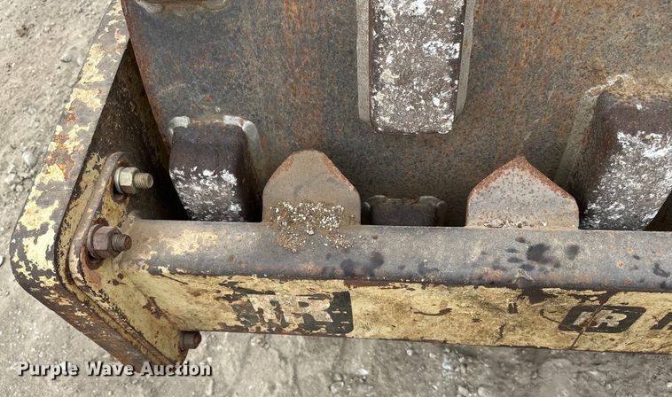 image for item EH3846 1992 Ingersoll Rand SD70F single drum vibratory roller