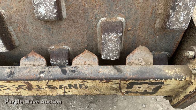 image for item EH3846 1992 Ingersoll Rand SD70F single drum vibratory roller