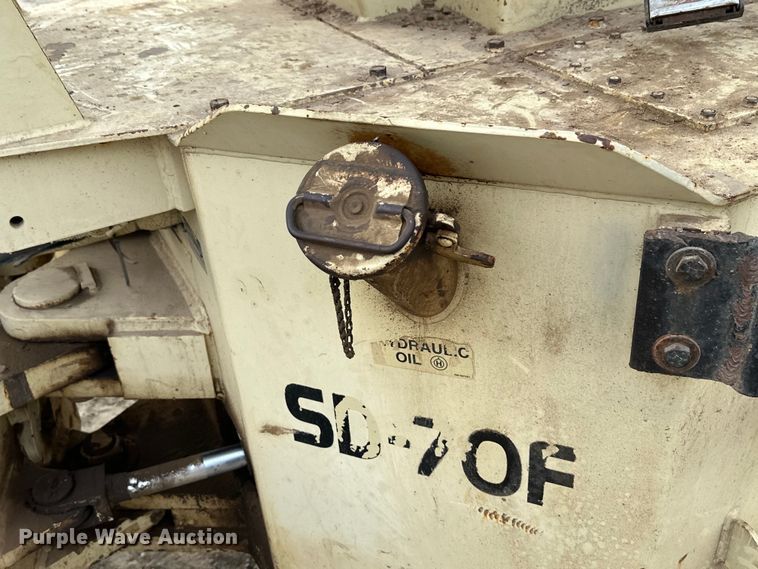 image for item EH3846 1992 Ingersoll Rand SD70F single drum vibratory roller