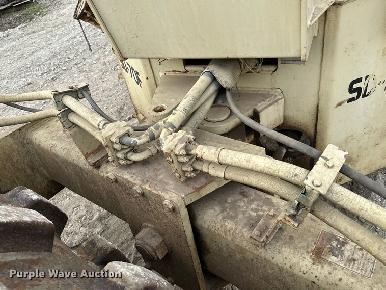 image for item EH3846 1992 Ingersoll Rand SD70F single drum vibratory roller