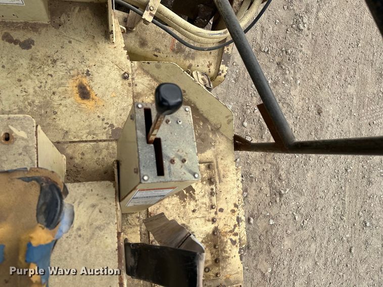 image for item EH3846 1992 Ingersoll Rand SD70F single drum vibratory roller