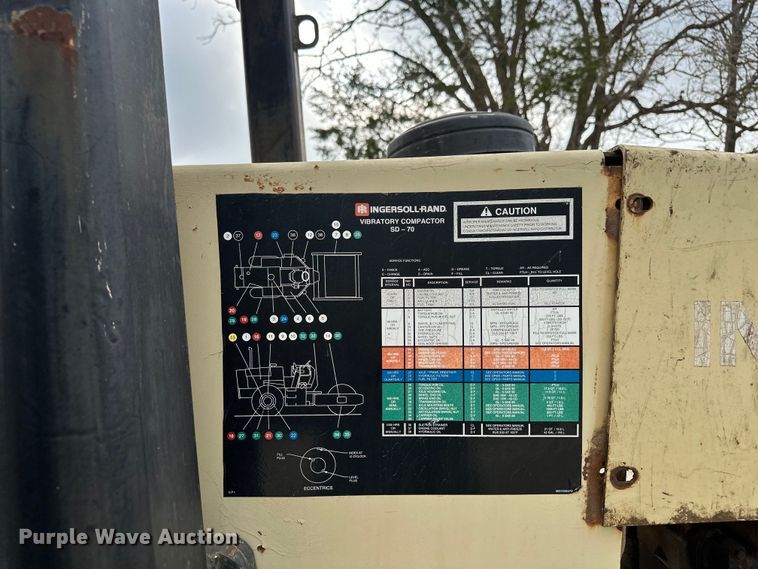 image for item EH3846 1992 Ingersoll Rand SD70F single drum vibratory roller
