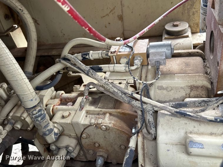 image for item EH3846 1992 Ingersoll Rand SD70F single drum vibratory roller