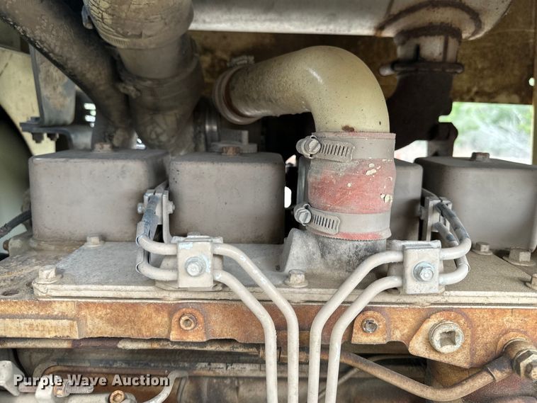 image for item EH3846 1992 Ingersoll Rand SD70F single drum vibratory roller