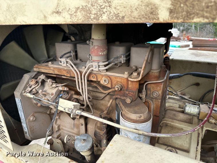 image for item EH3846 1992 Ingersoll Rand SD70F single drum vibratory roller