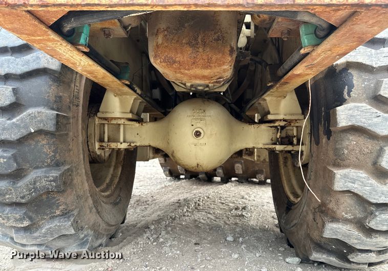 image for item EH3846 1992 Ingersoll Rand SD70F single drum vibratory roller