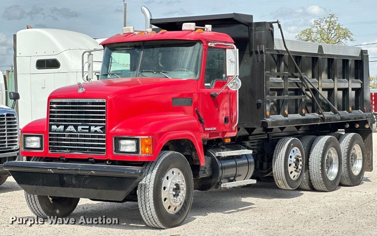 image for item EH3847 2008 Mack CHU613 dump truck