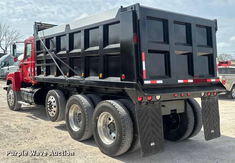 image for item EH3847 2008 Mack CHU613 dump truck