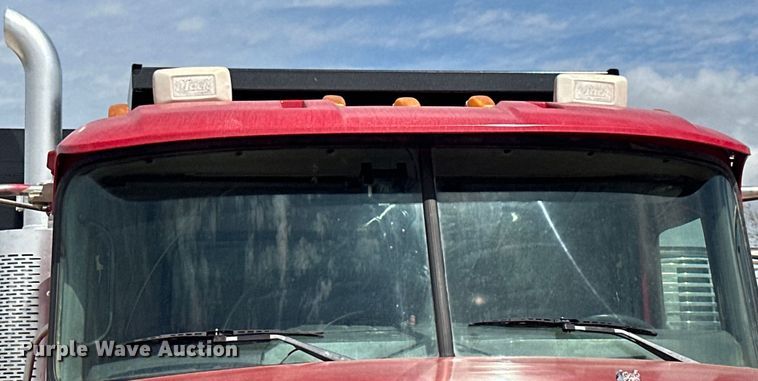 image for item EH3847 2008 Mack CHU613 dump truck