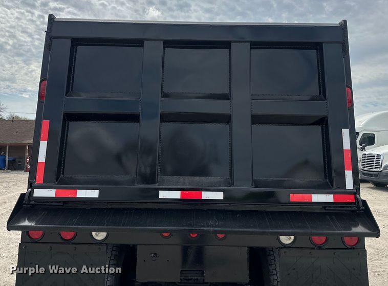 image for item EH3847 2008 Mack CHU613 dump truck