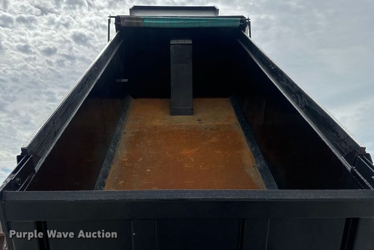 image for item EH3847 2008 Mack CHU613 dump truck