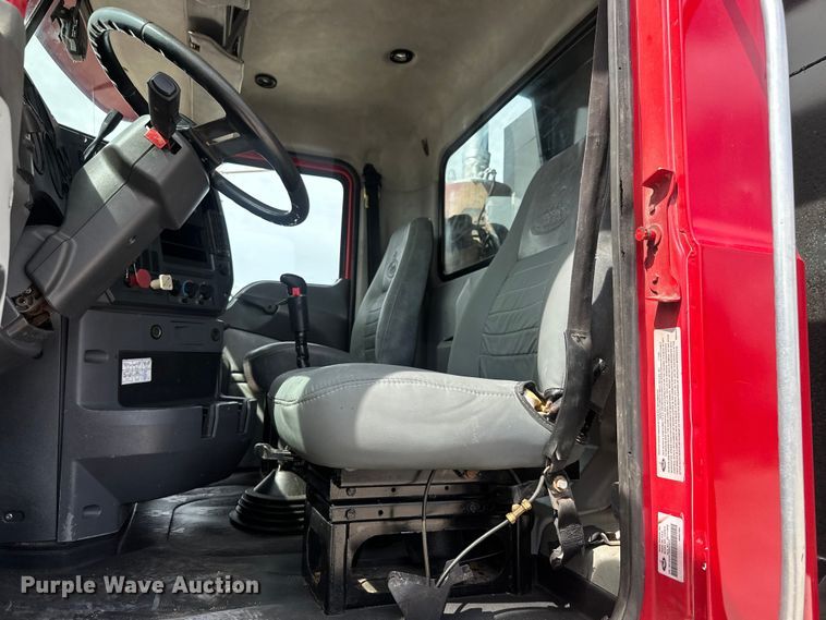 image for item EH3847 2008 Mack CHU613 dump truck