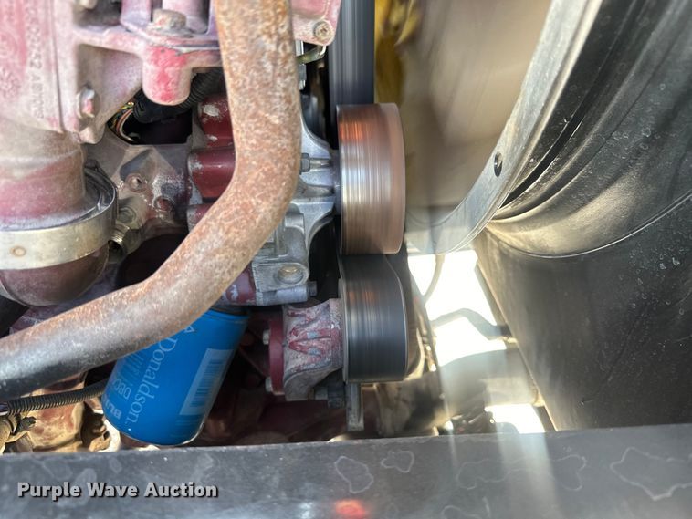 image for item EH3847 2008 Mack CHU613 dump truck