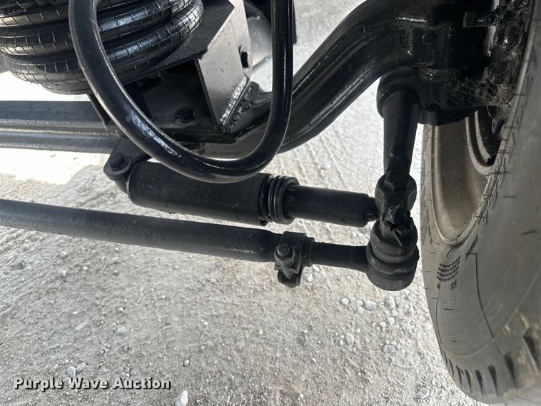 image for item EH3847 2008 Mack CHU613 dump truck