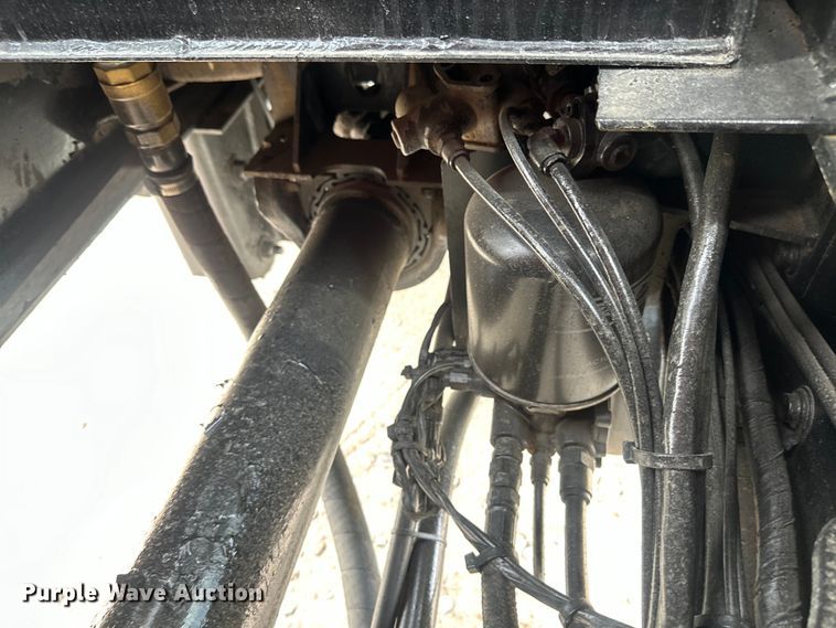 image for item EH3847 2008 Mack CHU613 dump truck