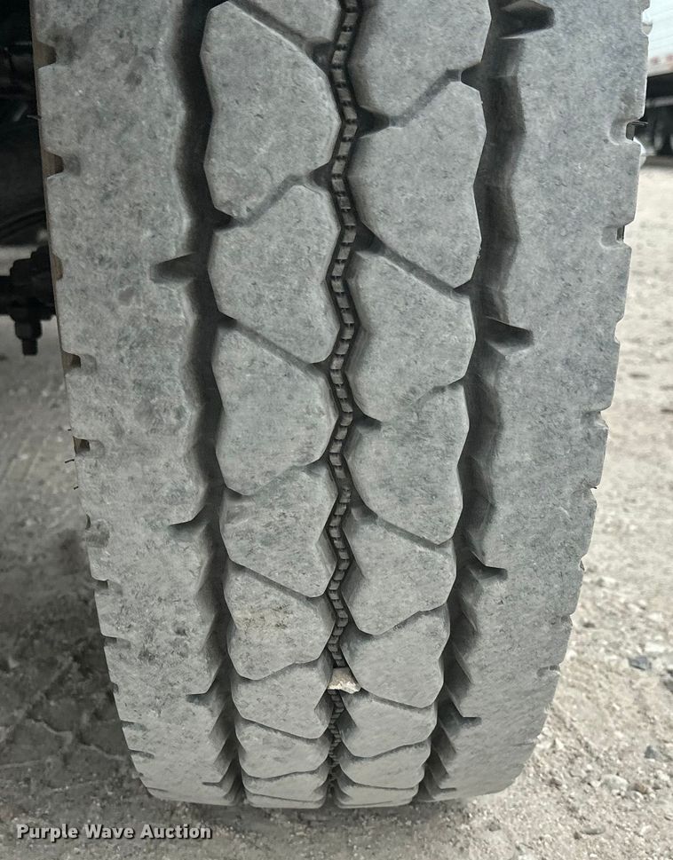 image for item EH3847 2008 Mack CHU613 dump truck