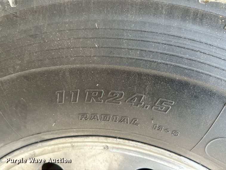 image for item EH3847 2008 Mack CHU613 dump truck