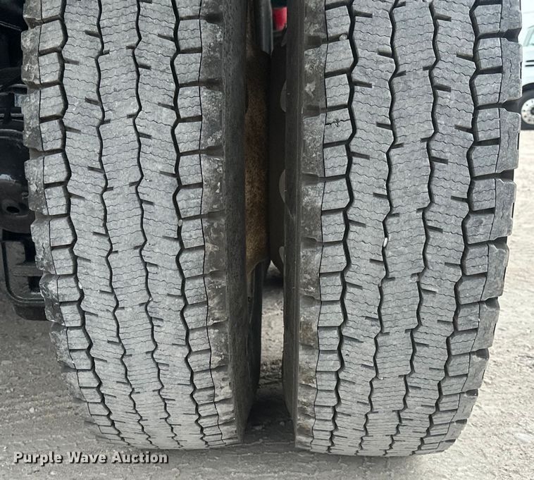 image for item EH3847 2008 Mack CHU613 dump truck