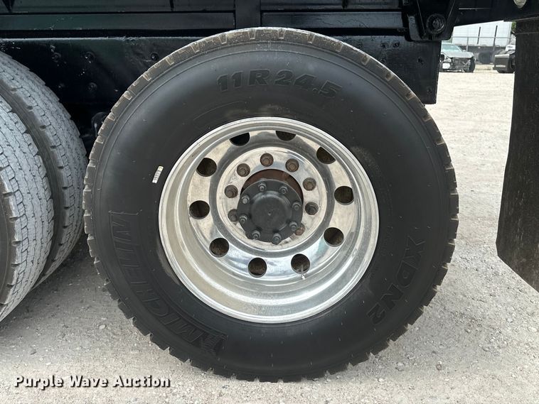 image for item EH3847 2008 Mack CHU613 dump truck