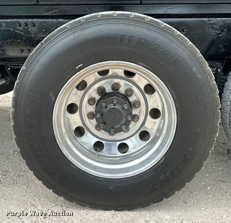 image for item EH3847 2008 Mack CHU613 dump truck