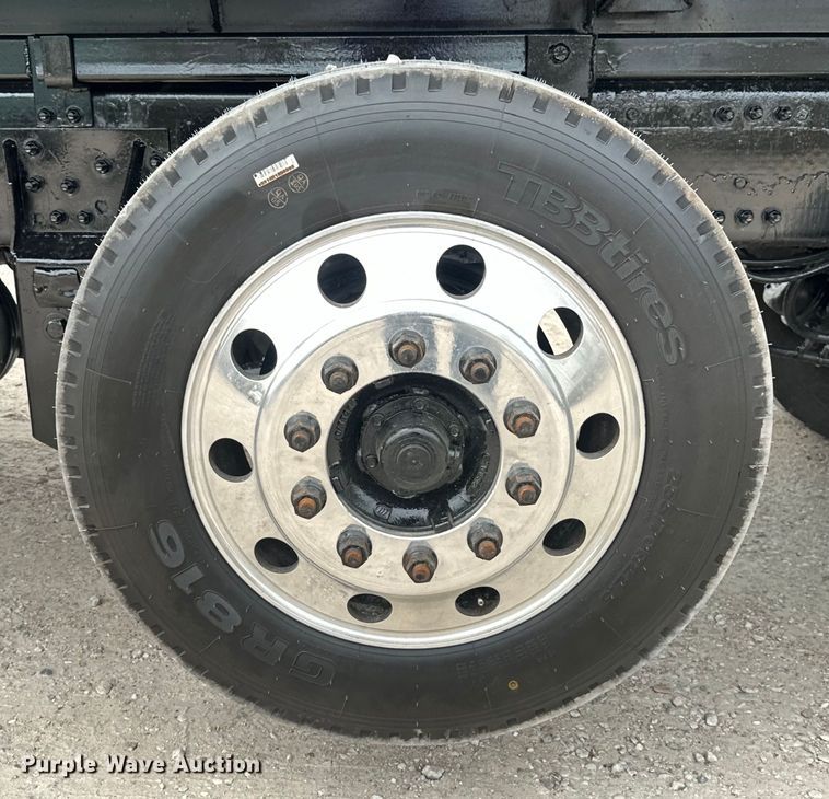 image for item EH3847 2008 Mack CHU613 dump truck