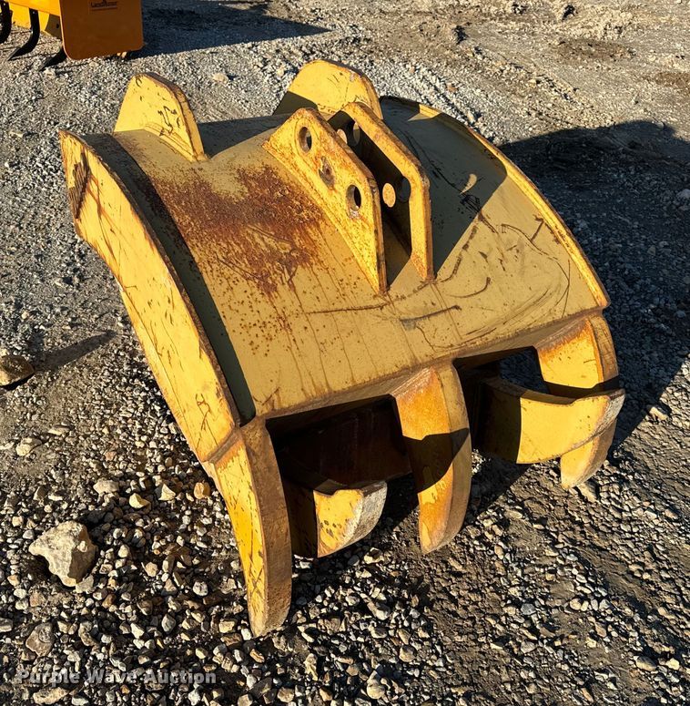 image for item EH6576 Bodine G-210 excavator grapple