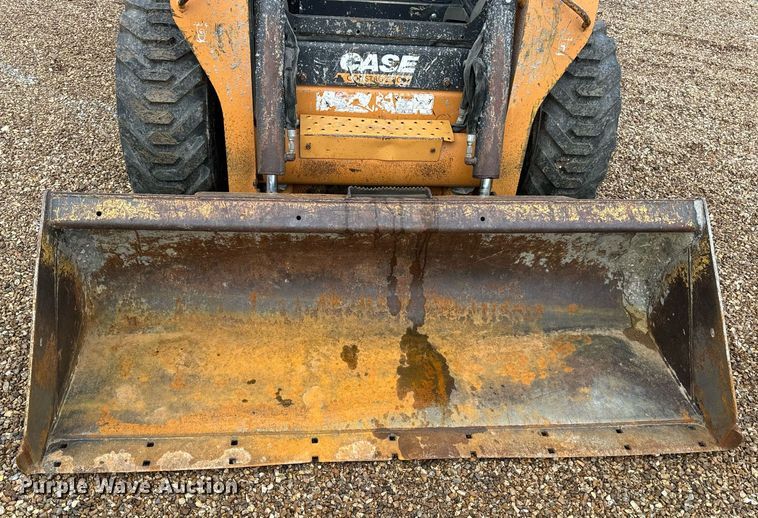 image for item EH6594 2012 Case SR220 skid steer loader