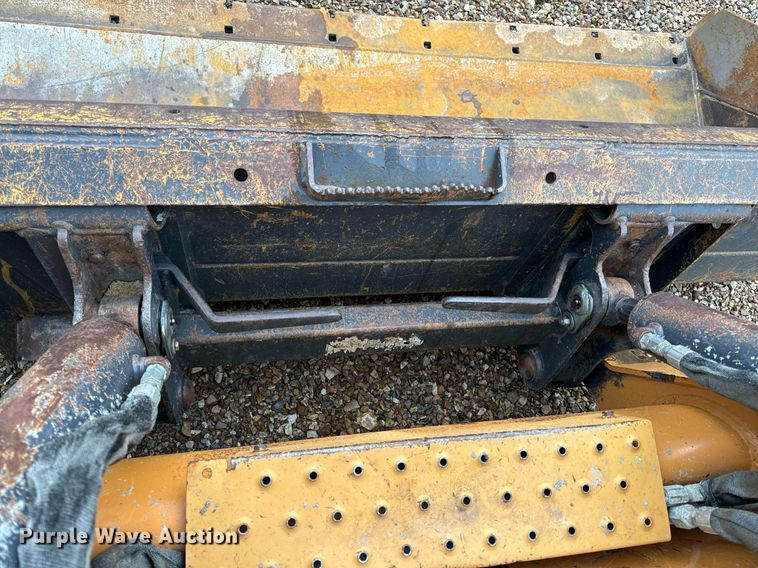 image for item EH6594 2012 Case SR220 skid steer loader