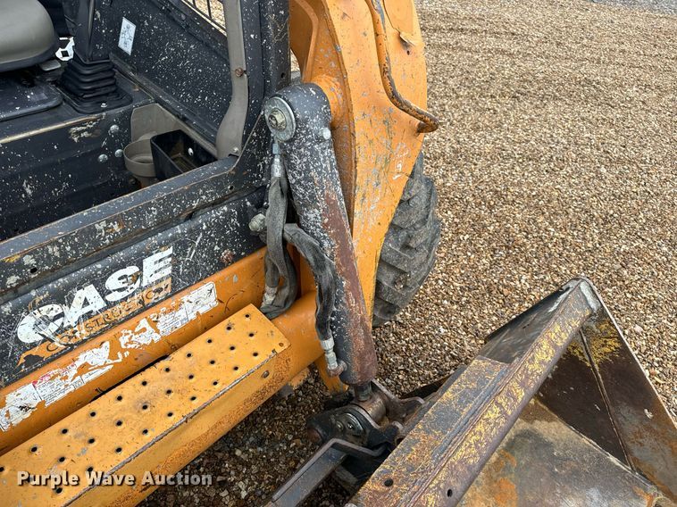 image for item EH6594 2012 Case SR220 skid steer loader