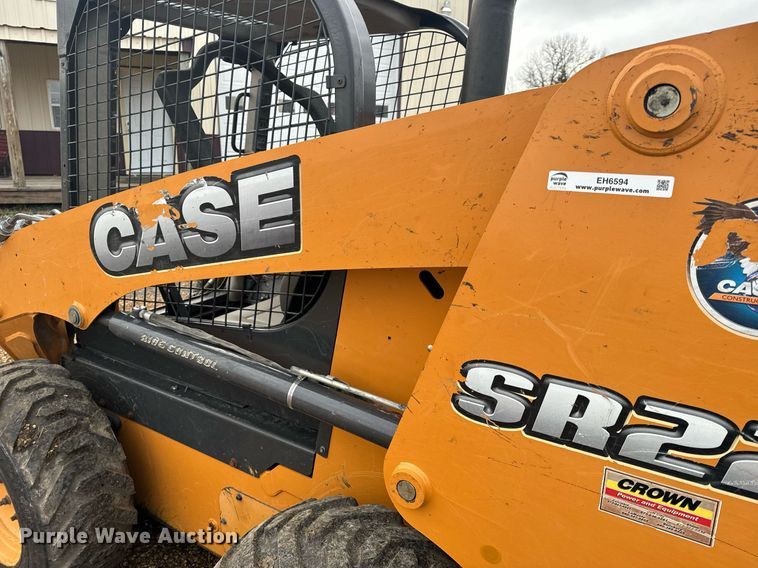 image for item EH6594 2012 Case SR220 skid steer loader