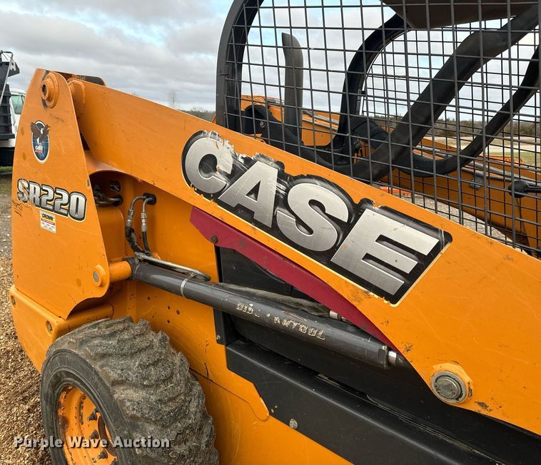 image for item EH6594 2012 Case SR220 skid steer loader