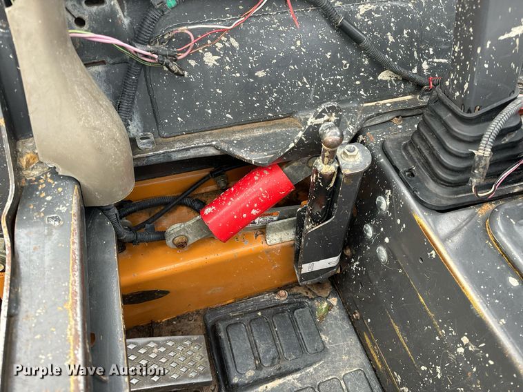 image for item EH6594 2012 Case SR220 skid steer loader