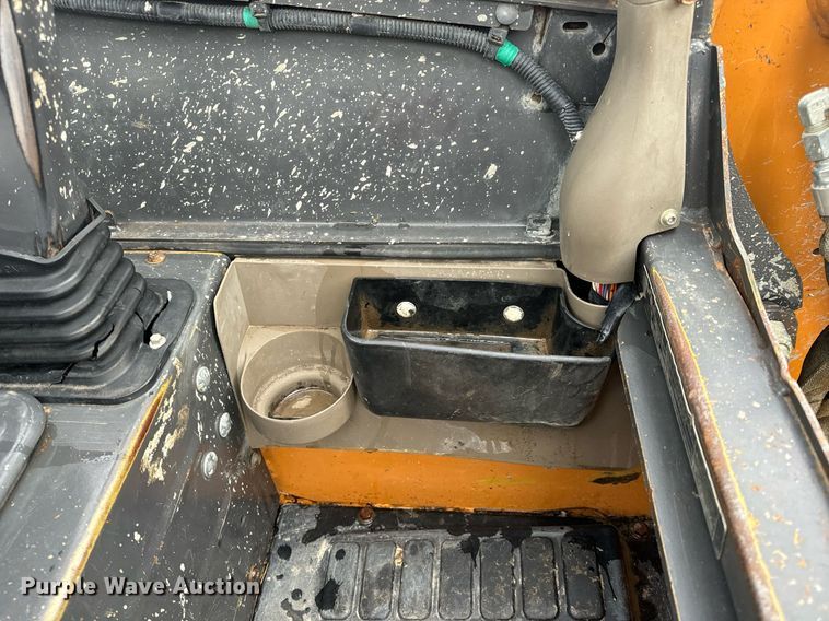 image for item EH6594 2012 Case SR220 skid steer loader