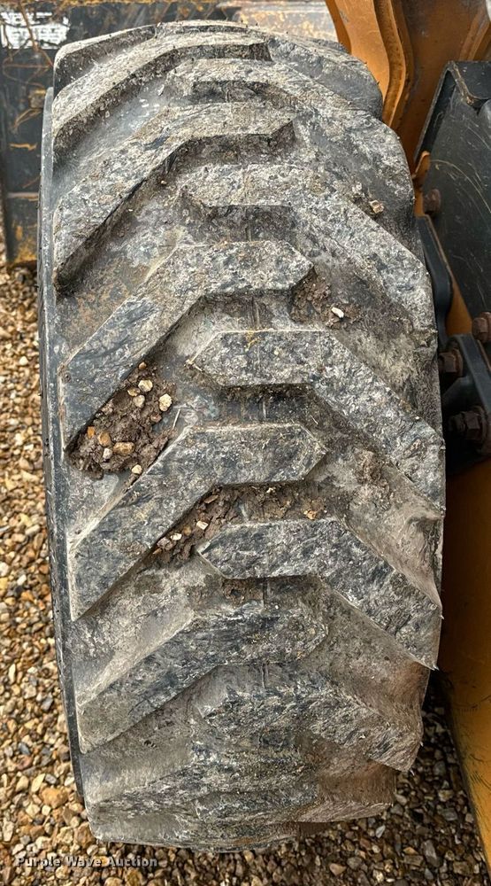 image for item EH6594 2012 Case SR220 skid steer loader