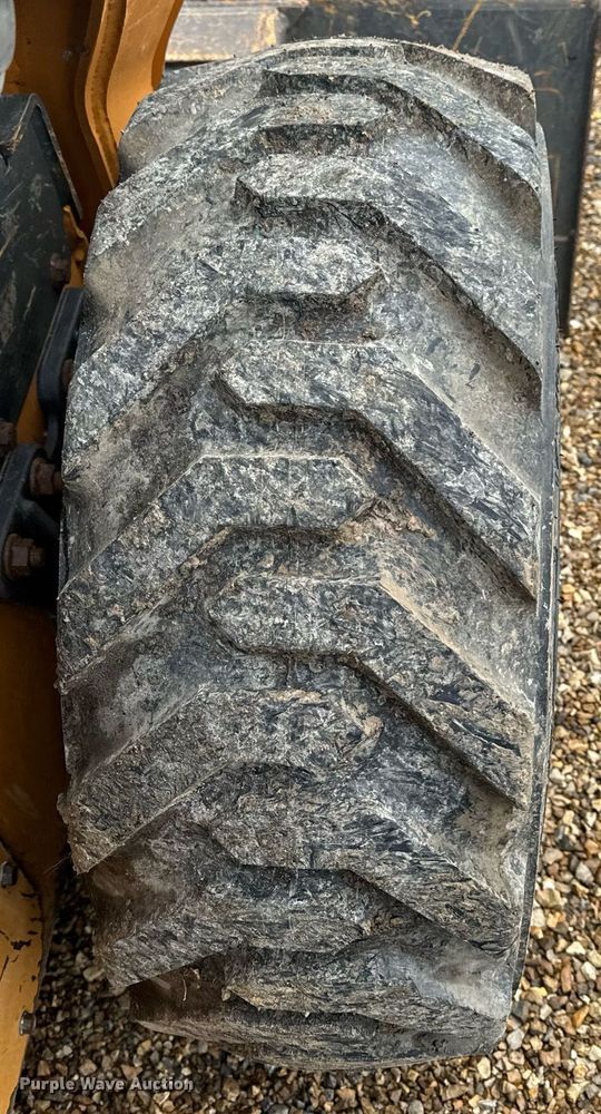 image for item EH6594 2012 Case SR220 skid steer loader