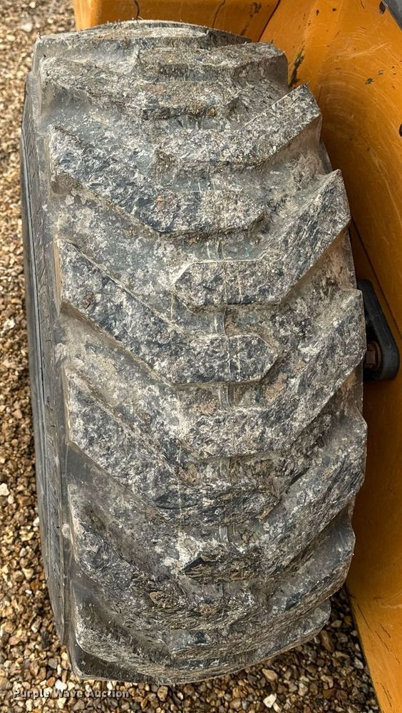 image for item EH6594 2012 Case SR220 skid steer loader