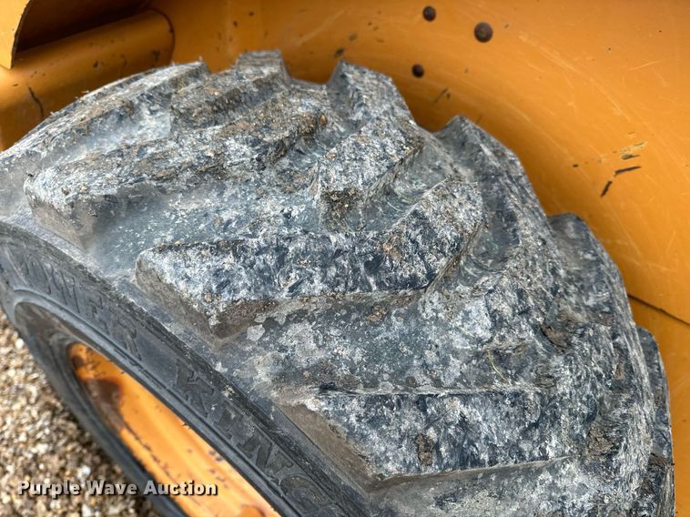 image for item EH6594 2012 Case SR220 skid steer loader