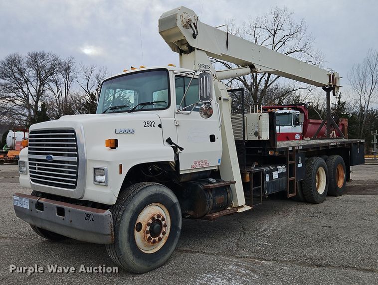 image for item EI3525 1996 Ford L8000 crane truck