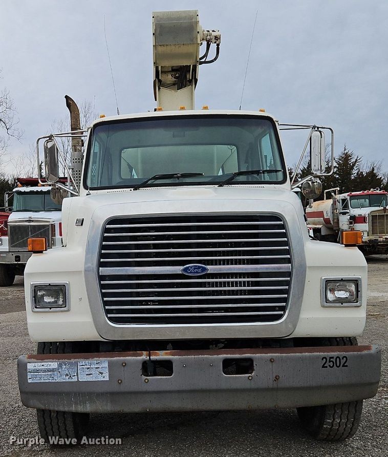 image for item EI3525 1996 Ford L8000 crane truck
