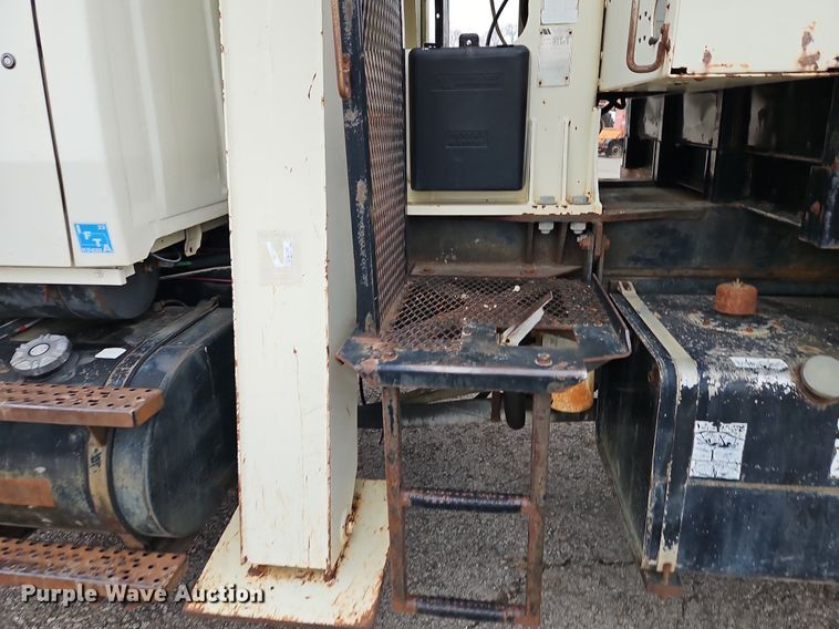 image for item EI3525 1996 Ford L8000 crane truck