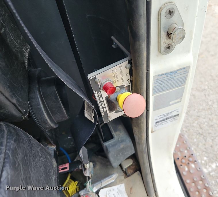 image for item EI3525 1996 Ford L8000 crane truck