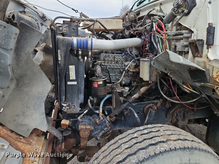 image for item EI3525 1996 Ford L8000 crane truck