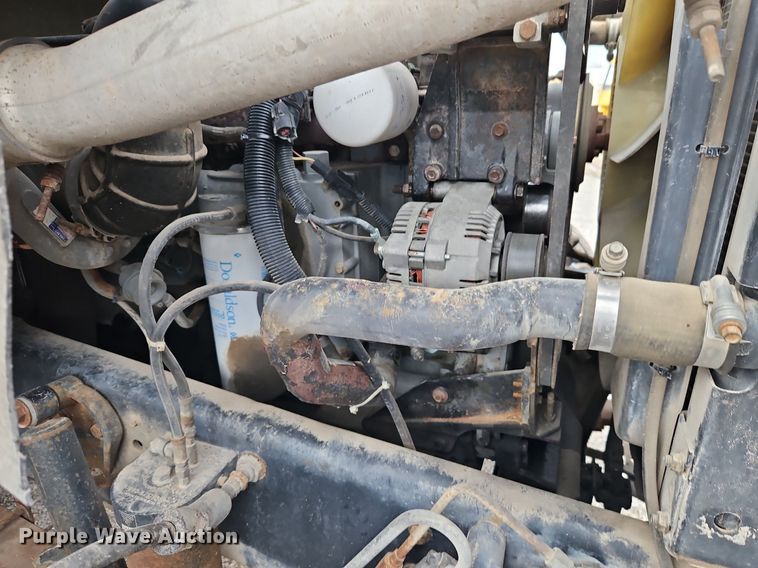 image for item EI3525 1996 Ford L8000 crane truck