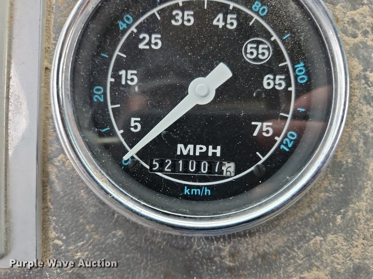 image for item EI3534 1989 Ford L9000 dump truck